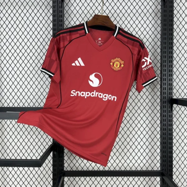 Maillot Manchester United Domicile 2025/2026 — devant Maillot Manchester United Domicile 2025/2026 — devant
