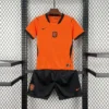 Kit Enfant Pays-Bas Orange 2026/2027 — devant Kit Enfant Pays-Bas Orange 2026/2027 — devant