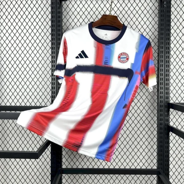 Maillot Bayern Munich Avant-Match 2025/2026 — devant Maillot Bayern Munich Avant-Match 2025/2026 — devant
