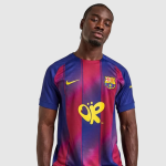 Maillot Barcelona Domicile 25/26 Homme Olivia Rodrigo