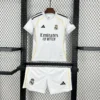 Kit Enfant Real Madrid Blanc 2025/2026 — devant