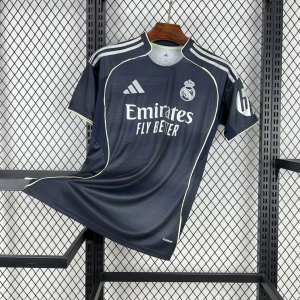 Maillot Real Madrid Extérieur 2025/2026 — devant