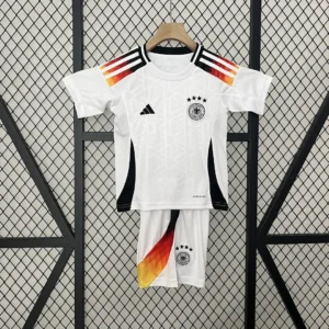 Kit Enfant Allemagne 2024/2025 — devant Kit Enfant Allemagne 2024/2025 — devant