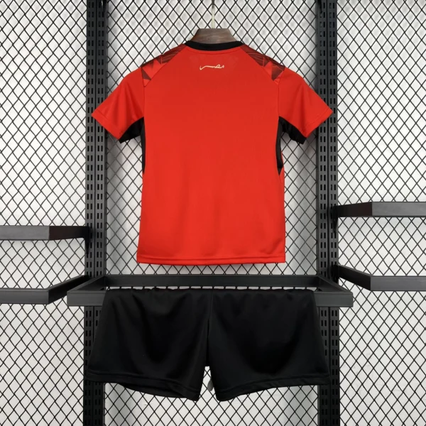 Kit Enfant Égypte Rouge 2026/2027 — dos Kit Enfant Égypte Rouge 2026/2027 — dos