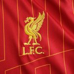 Kit Maillot Liverpool Domicile 24/25 Enfant Kit Maillot Liverpool Domicile 24/25 Enfant