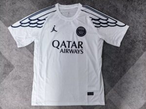 Maillot PSG Concept Blanc Écailles 2025/2026 — devant Maillot PSG Concept Blanc Écailles 2025/2026 — devant