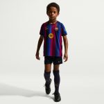 Kit Maillot FC Barcelone Domicile 2026/27 — Enfant