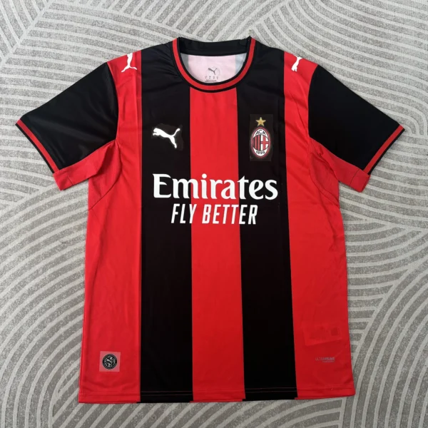 Maillot AC Milan Domicile 2026/2027 — devant Maillot AC Milan Domicile 2026/2027 — devant