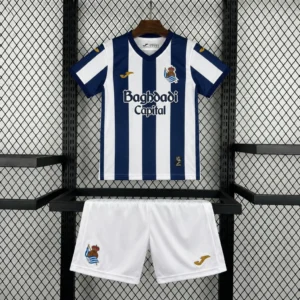 Kit Enfant Real Sociedad Domicile 2026/2027 — devant Kit Enfant Real Sociedad Domicile 2026/2027 — devant