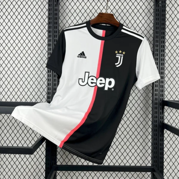 Maillot Juventus Retro Domicile 2019/2020 — devant Maillot Juventus Retro Domicile 2019/2020 — devant