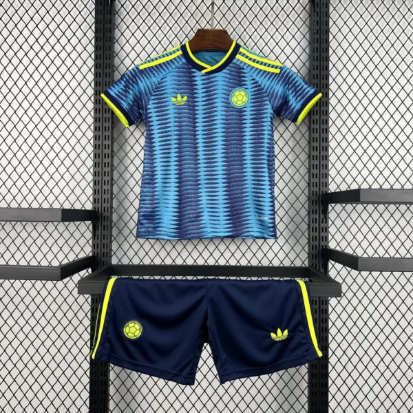 Kit Enfant Colombie Bleu Ciel 2026/2027 — devant