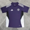 Maillot Manchester United Avant-Match Violet 2025/2026 — devant Maillot Manchester United Avant-Match Violet 2025/2026 — devant