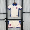 Kit Enfant Chelsea Blanc et Bleu 2024/2025 — devant