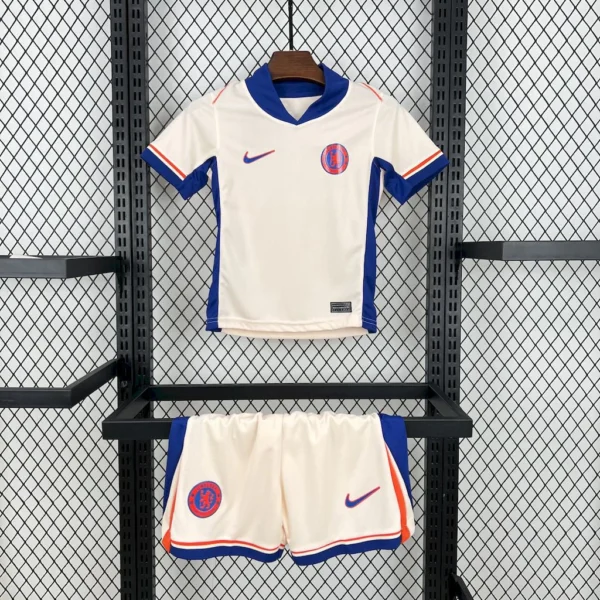 Kit Enfant Chelsea Blanc et Bleu 2024/2025 — devant
