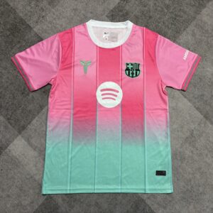 Maillot FC Barcelone Concept Rose et Vert 2025/2026 — devant Maillot FC Barcelone Concept Rose et Vert 2025/2026 — devant