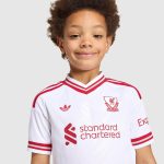 Kit Maillot Liverpool Extérieur 26/27 Enfant Kit Maillot Liverpool Extérieur 26/27 Enfant