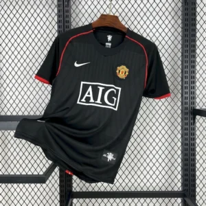 Maillot Manchester United Retro Noir 2007/2008 — devant Maillot Manchester United Retro Noir 2007/2008 — devant