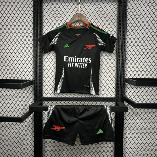 Kit Enfant Arsenal Noir et Vert 2024/2025 — devant
