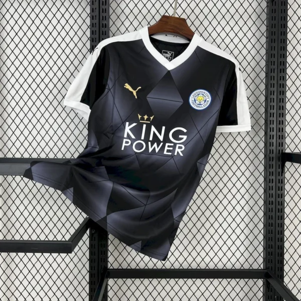 Maillot Leicester City Extérieur Retro 2015/2016 — devant Maillot Leicester City Extérieur Retro 2015/2016 — devant