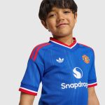 Kit Maillot Manchester United Extérieur 26/27 Enfant Kit Maillot Manchester United Extérieur 26/27 Enfant