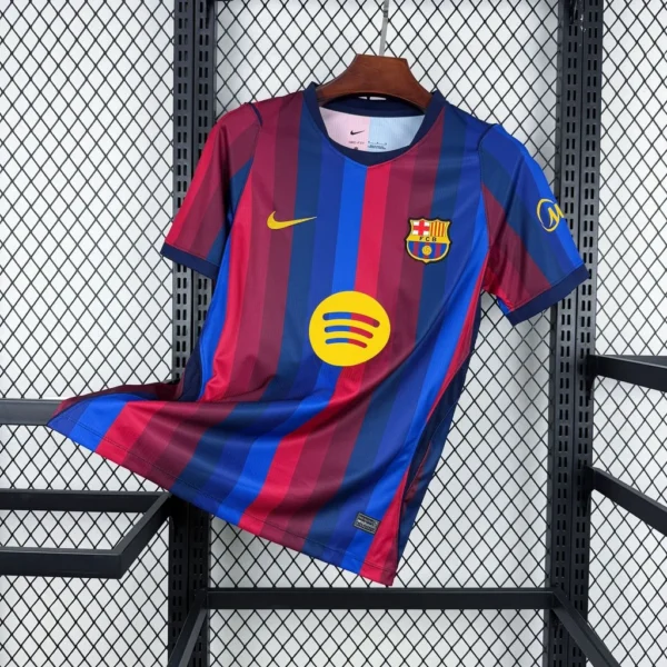 Maillot FC Barcelone Domicile 2026/2027 — devant Maillot FC Barcelone Domicile 2026/2027 — devant