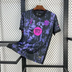 Maillot FC Barcelone Concept Camouflage Violet 2025/2026 — devant Maillot FC Barcelone Concept Camouflage Violet 2025/2026 — devant