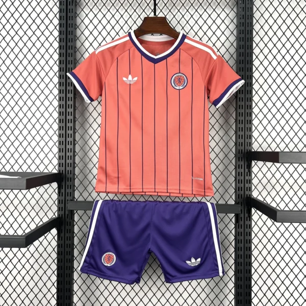 Kit Enfant Écosse 2026/2027 — devant