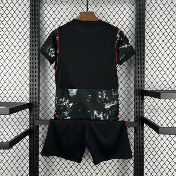 Kit Enfant Canada Noir Marbré 2026/2027 — dos Kit Enfant Canada Noir Marbré 2026/2027 — dos