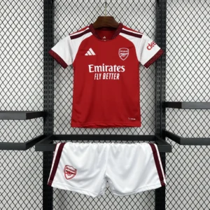 Kit Enfant Arsenal 2026/2027 — devant Kit Enfant Arsenal 2026/2027 — devant