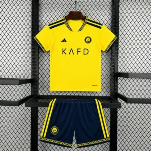 Kit Enfant Al-Nassr Domicile 2026/2027 — devant Kit Enfant Al-Nassr Domicile 2026/2027 — devant