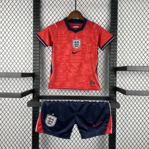 Kit Enfant Angleterre Extérieur 2026/2027 — devant Kit Enfant Angleterre Extérieur 2026/2027 — devant