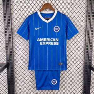 Kit Enfant Brighton Domicile 2026/2027 — devant Kit Enfant Brighton Domicile 2026/2027 — devant