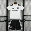 Kit Enfant Colo-Colo Domicile 2026/2027 — devant Kit Enfant Colo-Colo Domicile 2026/2027 — devant