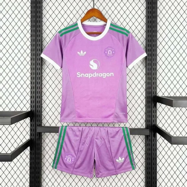 Kit Enfant Manchester United Gardien 2026/2027 — devant Kit Enfant Manchester United Gardien 2026/2027 — devant