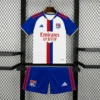 Kit Enfant OL Domicile 2026/2027 — devant Kit Enfant OL Domicile 2026/2027 — devant