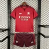 Kit Enfant OL Extérieur 2026/2027 — devant Kit Enfant OL Extérieur 2026/2027 — devant