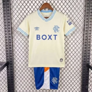 Kit Enfant Rangers Extérieur 2026/2027 — devant Kit Enfant Rangers Extérieur 2026/2027 — devant