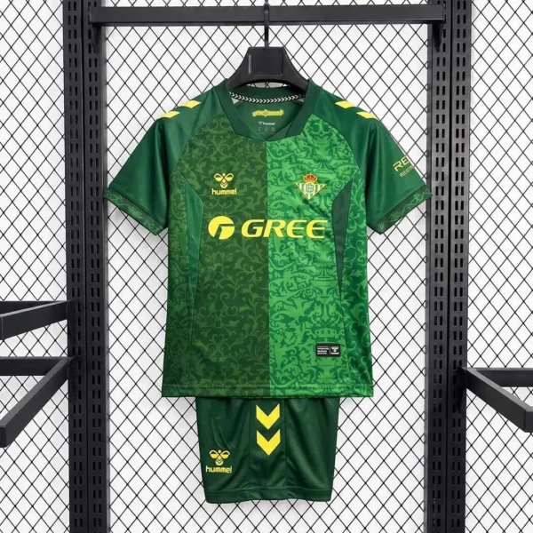 Kit Enfant Real Betis Extérieur 2026/2027 — devant Kit Enfant Real Betis Extérieur 2026/2027 — devant