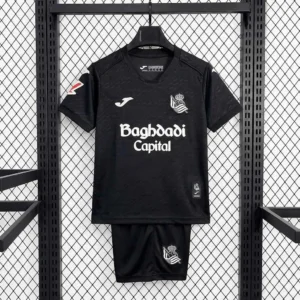 Kit Enfant Real Sociedad Extérieur 2026/2027 — devant Kit Enfant Real Sociedad Extérieur 2026/2027 — devant
