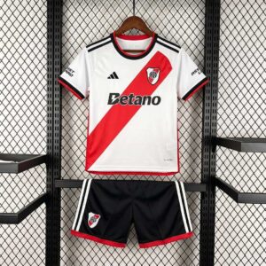 Kit Enfant River Plate Domicile 2026/2027 — devant Kit Enfant River Plate Domicile 2026/2027 — devant