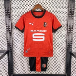 Kit Enfant Stade Rennais Domicile 2026/2027 — devant Kit Enfant Stade Rennais Domicile 2026/2027 — devant