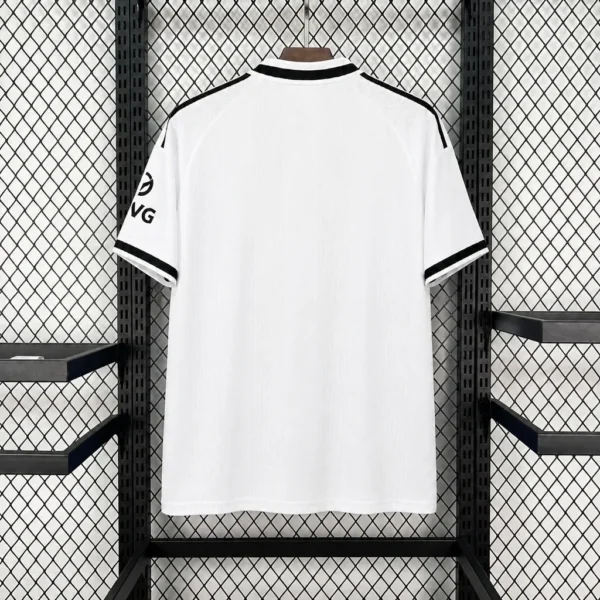 Maillot Eintracht Francfort Extérieur Blanc 2026/2027 — dos Maillot Eintracht Francfort Extérieur Blanc 2026/2027 — dos