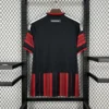 Maillot Eintracht Francfort Extérieur Rouge et Noir 2026/2027 — dos Maillot Eintracht Francfort Extérieur Rouge et Noir 2026/2027 — dos